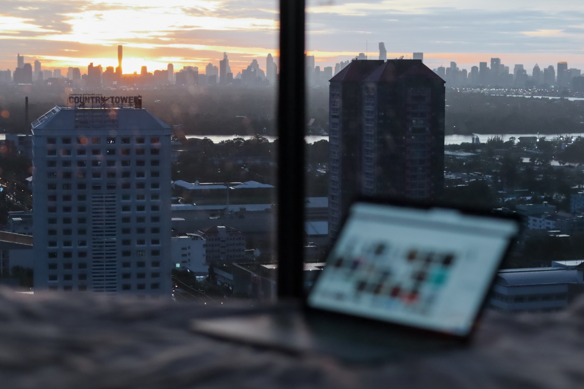 Dave Weatherall UY0ko QYSwg Unsplash