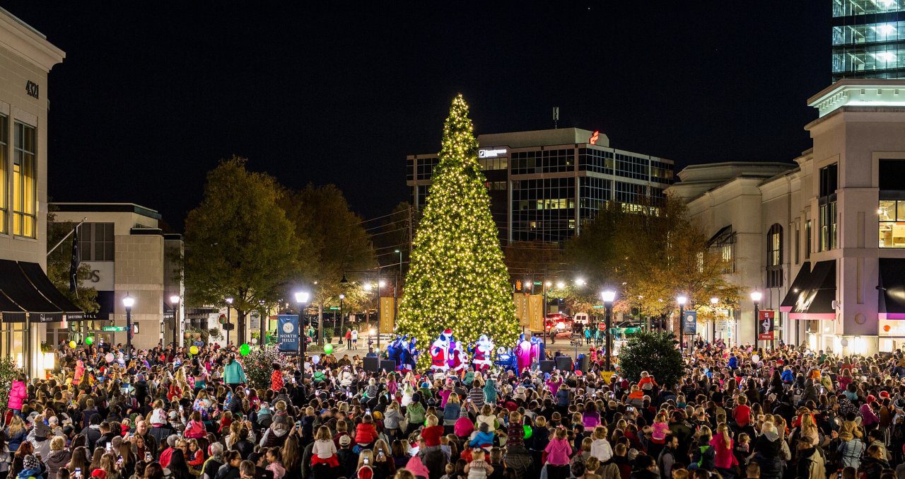 Annual Christmas Tree Lighting In North Hills